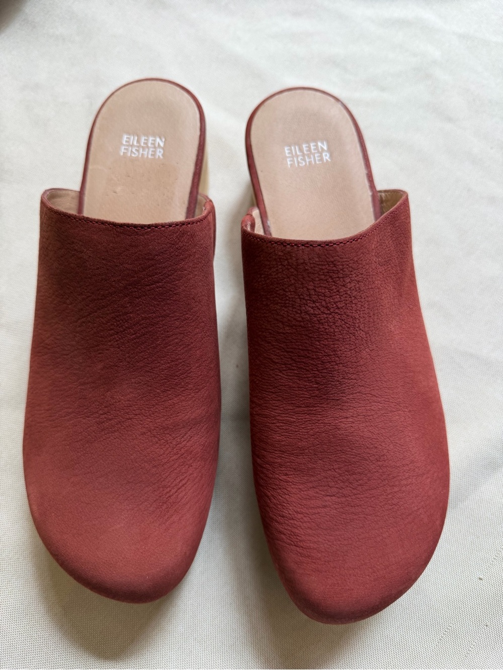 Eileen Fisher Red Cedar Oiled Nubuck Wedge Clogs 10M NWOB - Picture 2 of 11